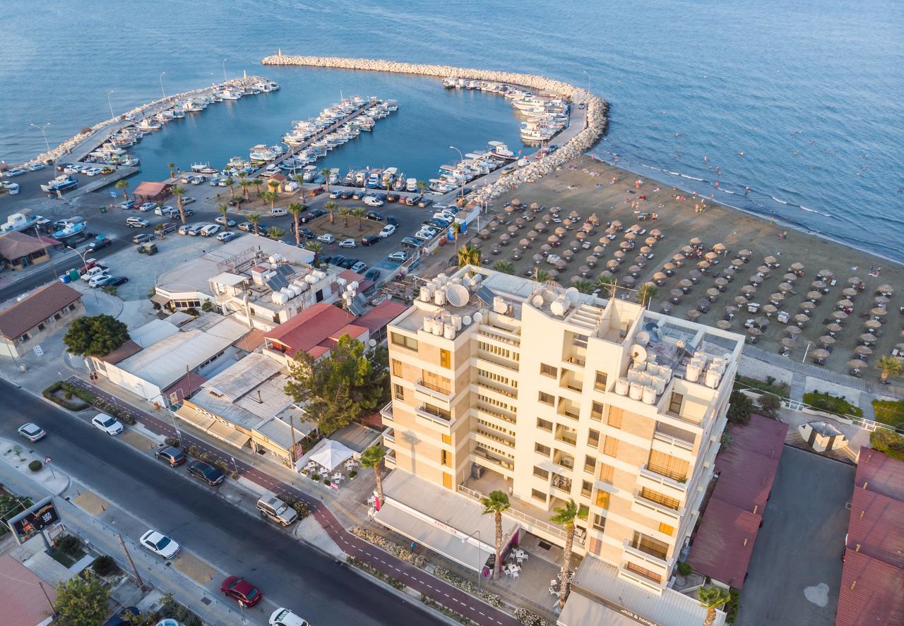 Lazuli Sea View Beachfront Ap 254 Appartement Larnaca Buitenkant foto