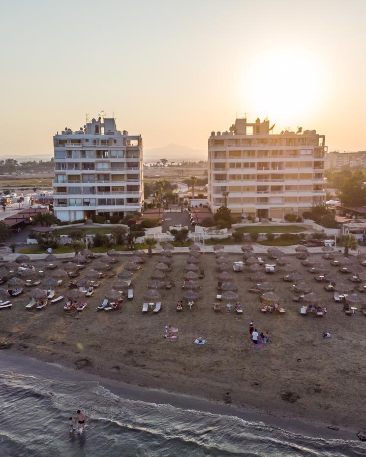 Lazuli Sea View Beachfront Ap 254 Appartement Larnaca Buitenkant foto